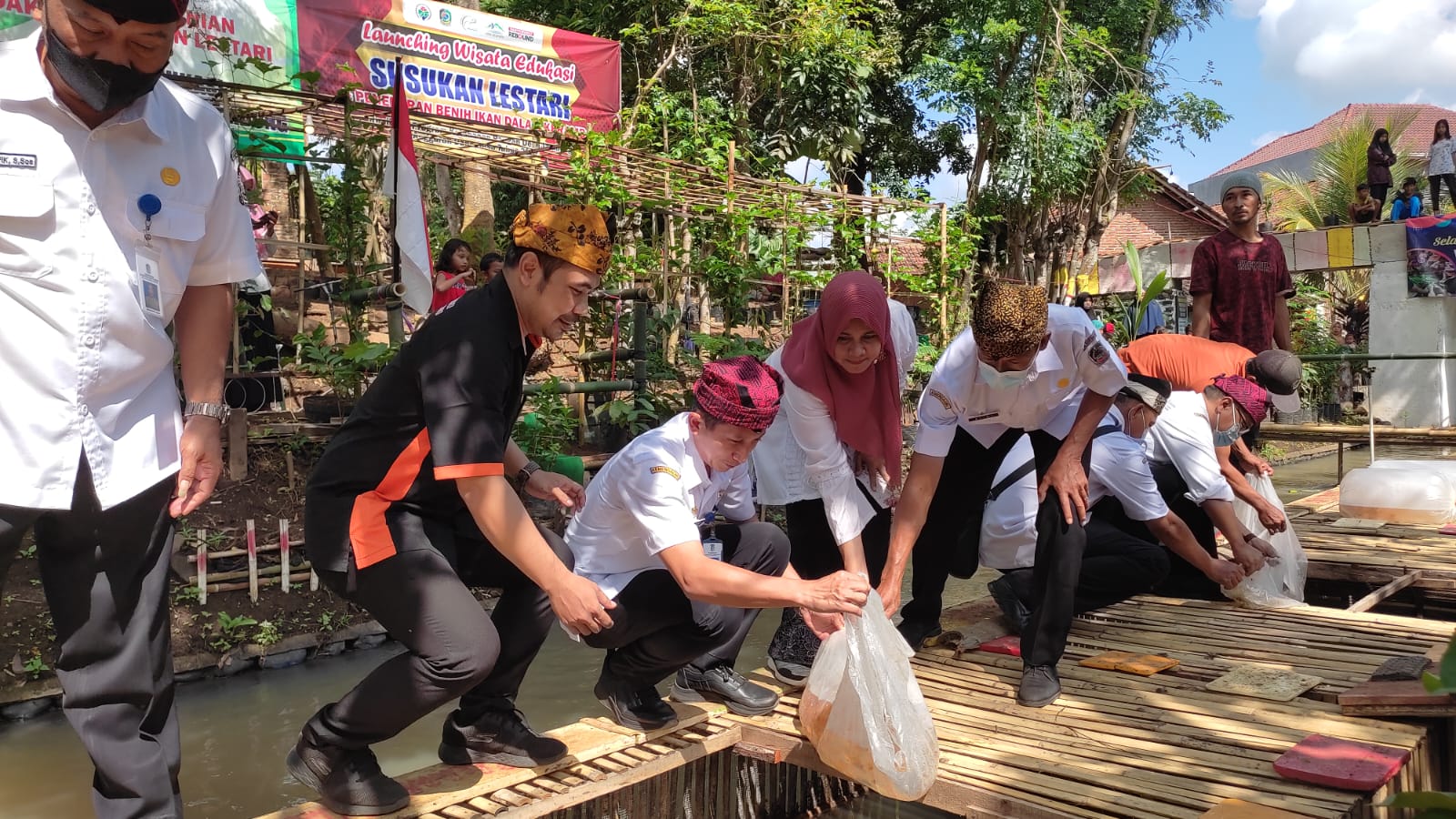 LAUNCHING WISATA EDUKASI PERTANIAN DAN PERIKANAN DESA TAMBONG Jangkar