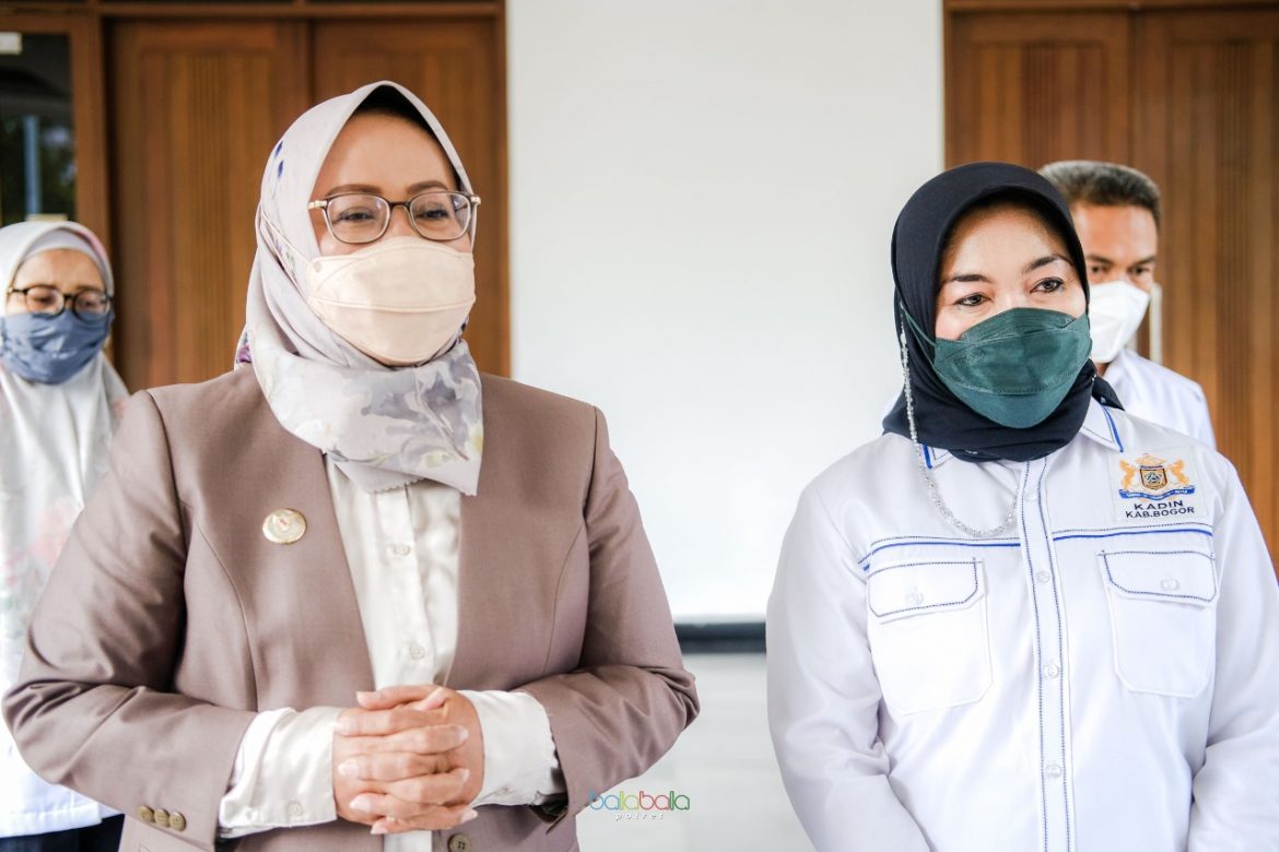 Gercep yang di lakukan Ketua Kadin Kabupaten Bogor memfasilitasi Proses Vaksinasi Massal