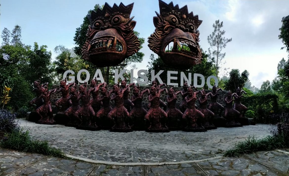 Taman Wisata Gua Kiskendha
