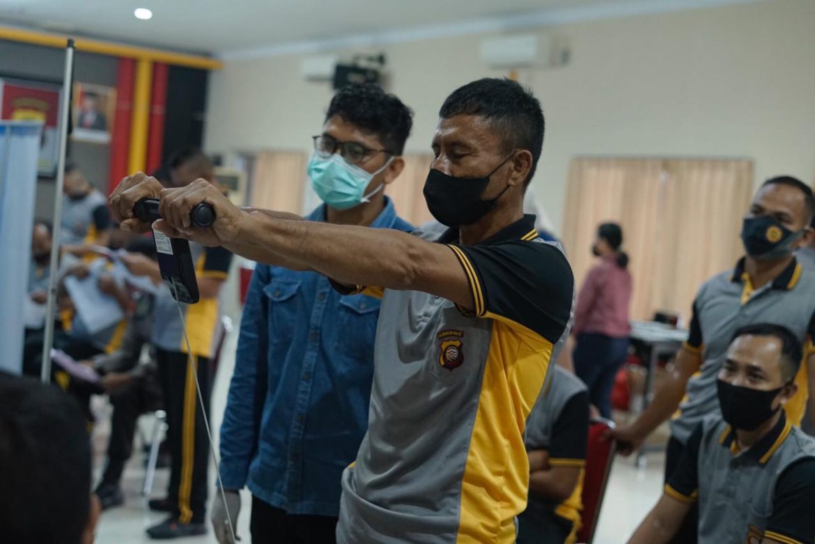 Satbrimob Polda Kalimantan Barat Mengadakan   Pemeriksaan Kesehatan Berkala