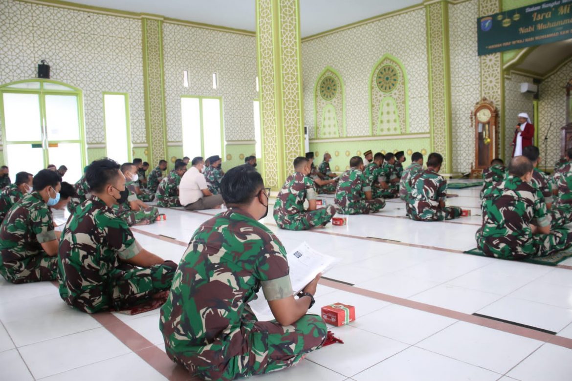 Prajurit Kodam XII/Tpr Peringati Isra Mi’raj Di Masjid Nurul Ikhlas