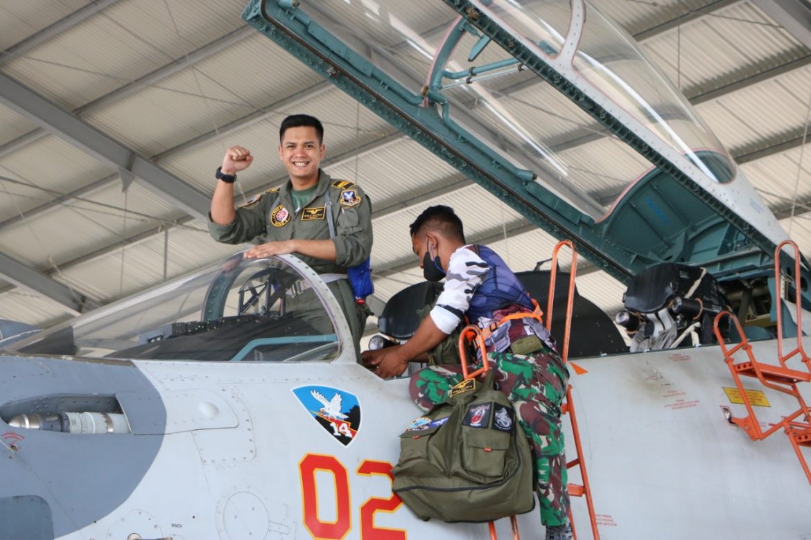 Kapten Pnb Wira “Genet” Sukses Terbang Solo Sukhoi Su 27/30