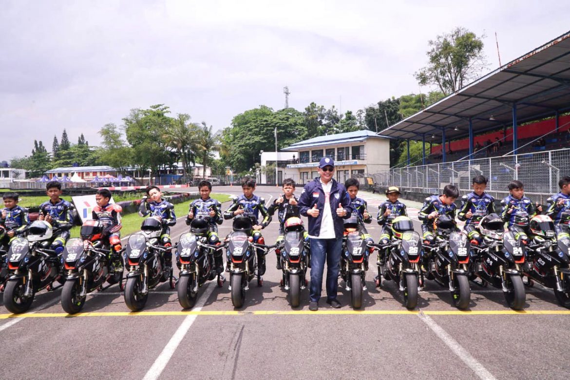 Buka Seri Ke-4 FIM MiniGP Indonesia Series 2022, Bamsoet Harap Pembalap Junior Indonesia Bisa Berlaga di Valensia Spanyol
