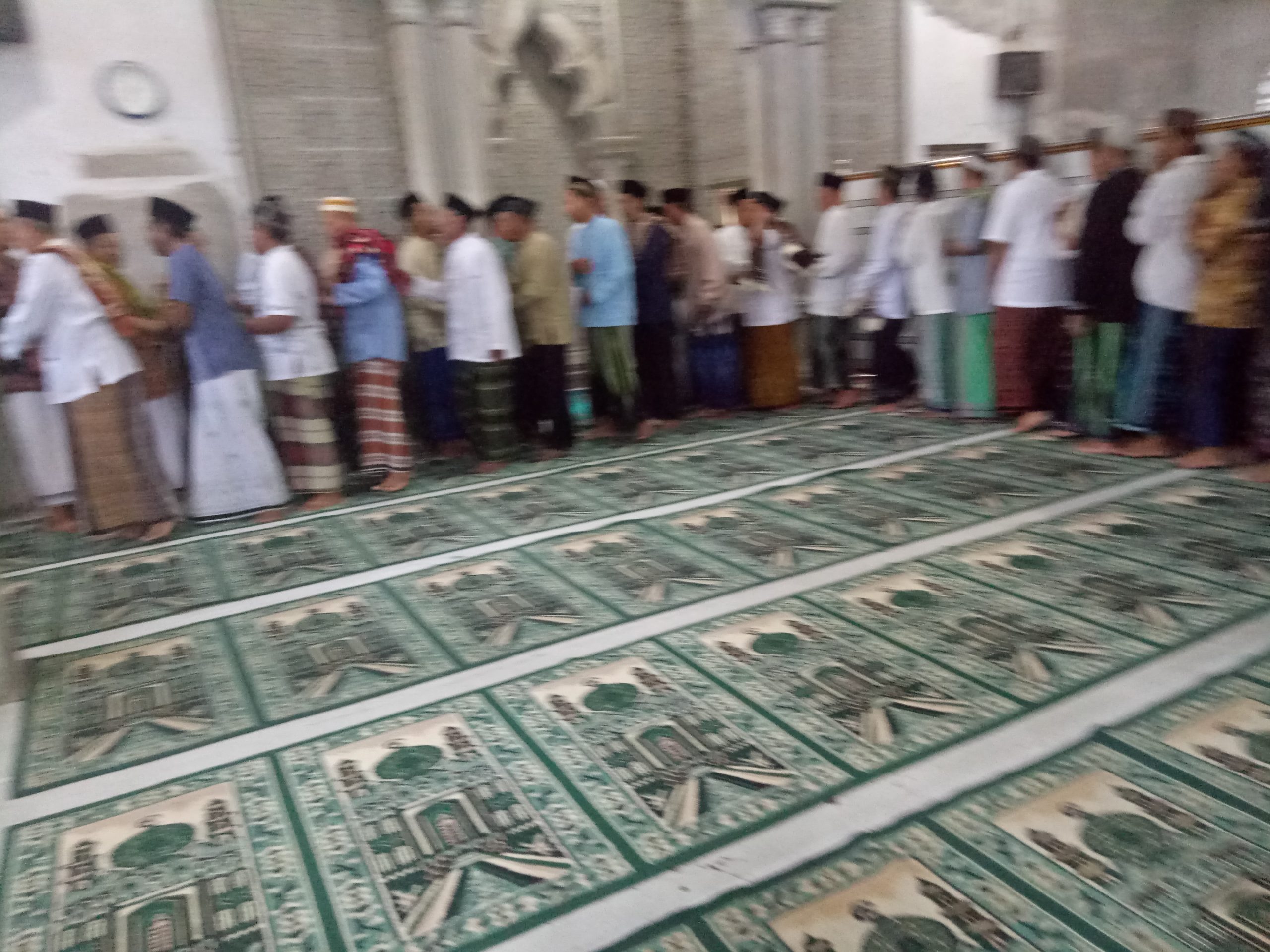 Telah Dilanda empat penyakit Duniawi Pesan Khotib Sholat ied Masjid Baitussallam Manggisan Plosokandang