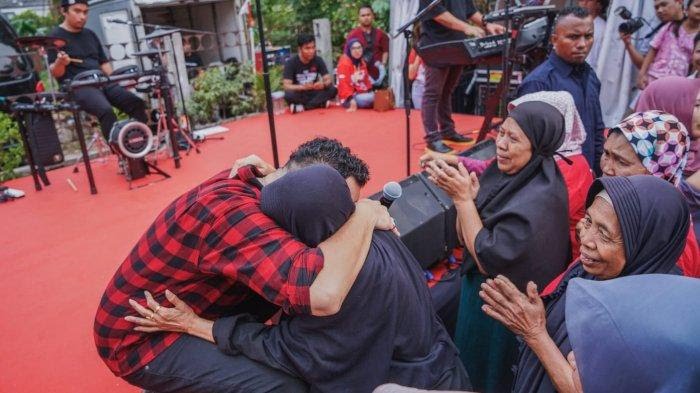 1000 paket sembako murah partai solidaritas Indonesia libatkan Caleg muda 23 tahun
